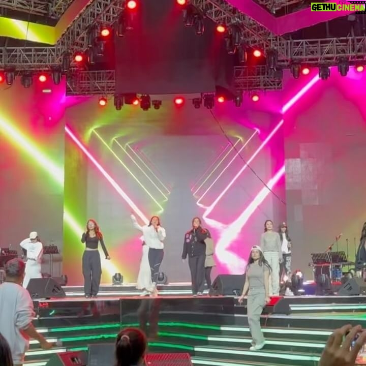 Iza Calzado Instagram - Been a week since we taped the ABSCBN Christmas Special. Always fun seeing friends and peers in the business. The adrenaline rush of a live performance, nerve wracking as it is, is still one of my favourite highs! Grateful to be part of it all! Salamat, Kapamilya! 🎄