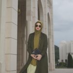 Izara Aishah Instagram - Pergi ke kedai nak beli tudung, Kedai tutup. Amara instant Hijab @izaraworld