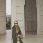 Izara Aishah Instagram - Pergi ke kedai nak beli tudung, Kedai tutup. Amara instant Hijab @izaraworld