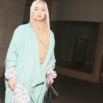Izara Aishah Instagram - Thanks for inviting me over @thericorinaldi 💋 You can get the printed baju I’m wearing at @ricorinaldi now. Outer is mine bought from Dubai and tudung from @izaraworld 🤍