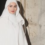 Izara Aishah Instagram – The baju I wear is available now at @aliabastamamkl 💋