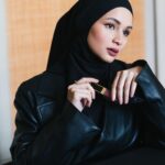 Izara Aishah Instagram - Cloud like, creamy feel. Liquid Lip Luxe Matte in Lark from @tomfordbeauty #TomFordBeauty #TFLIP