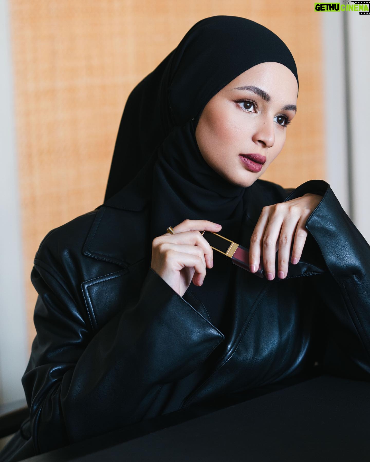 Izara Aishah Instagram - Cloud like, creamy feel. Liquid Lip Luxe Matte in Lark from @tomfordbeauty #TomFordBeauty #TFLIP
