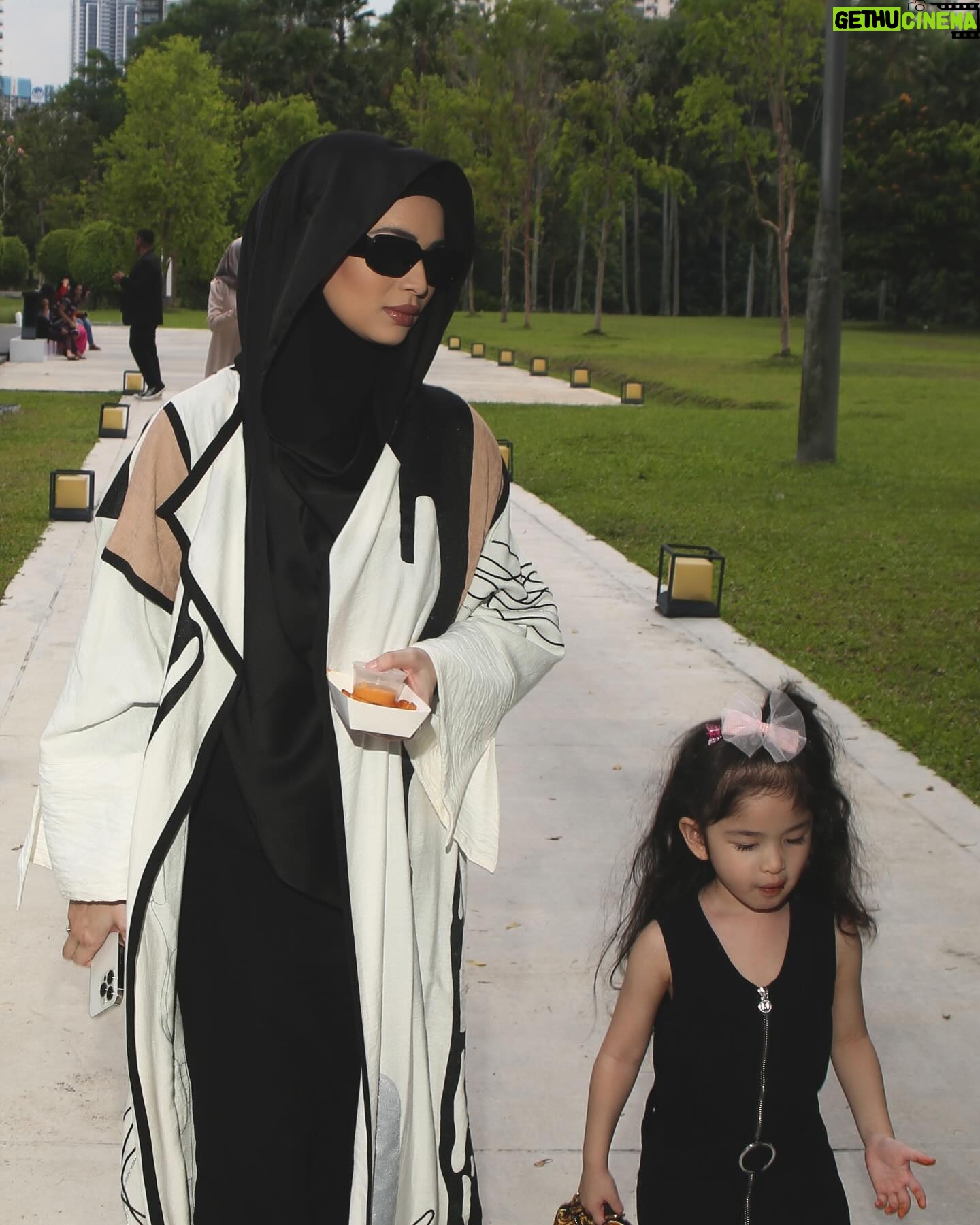 Izara Aishah Instagram - Mama and fries tajuk Dia