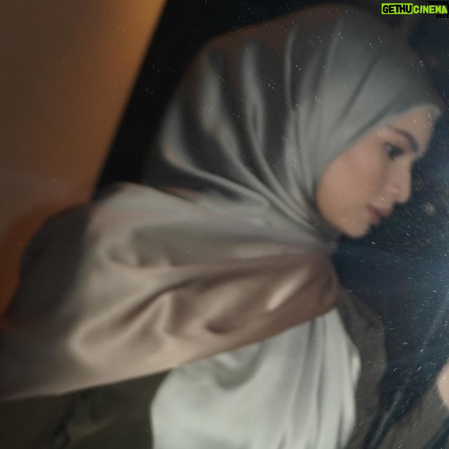 Izara Aishah Instagram - My matte satin ombre bawal. @izaraworld
