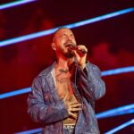 J Balvin Instagram – La invasión del LATINO GANG en @coachella weekend 1 fue pa la cultura 👽⚡️🔥 GRACIAS gracias a mi equipo, mis bailarines, mi crew, amigos, familia y sobre todo a ustedes mi gente. 

Orgulloso de representar a mi país y agradecido por una noche inolvidable!!! 🇨🇴 ready para la nueva temporada? 👽