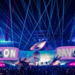 J Balvin Instagram – La invasión del LATINO GANG en @coachella weekend 1 fue pa la cultura 👽⚡️🔥 GRACIAS gracias a mi equipo, mis bailarines, mi crew, amigos, familia y sobre todo a ustedes mi gente. 

Orgulloso de representar a mi país y agradecido por una noche inolvidable!!! 🇨🇴 ready para la nueva temporada? 👽