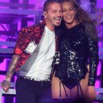 J Balvin Instagram – Siempre con visión pa la cultura !!! En cada foto momentos históricos que elevaron nuestro movimiento y que hoy lo volveremos a hacer, están listos @coachella ??