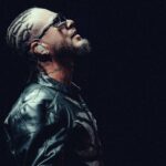 J Balvin Instagram - Cada día un sueño más, cumplido. Poder salir de Medellín, Colombia y llenar en tantos lugares, donde no se hablas español es uno de mis logros más grandes. Qué cada quien sueñe lo que quiera porque los sueños, son únicos, personales y no tienen que ser igual a los de los demás. Hace 3 años no saco un álbum y el amor por la música sigue más fuerte que nunca, pero estamos trabajando en eso, que ya en cualquier momento vamos a disfrutar juntos esta temporada que empezó desde Coachella. Los amo y GRACIAS. Gira en Europa que BUENO VOLVER A VERTE … siguiente misión Australia , Nueva Zelanda Indonesia, Tailandia,Japón , Egipto 🌎🌍🌏🌍🌎 LATINO GANG.