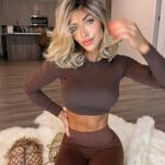 Jéssica Belcost Instagram - Hello! 🤎