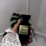 Jéssica Belcost Instagram - O segredo pra usar o mesmo perfume que as milionárias é esse! 🤫 Nomes dos perfumes: - Baccarat Rouge = Red Temptation - Myrrh & Tonka = Supreme Vanilla (ou Starlight Vanilla) - Alien = Splendid Bronze - Tobacco Vanille = Tobacco Colection Dá pra dizer que as fragrâncias são idênticas? Na minha opinião não, mas pra quem quer economizar, sim, vale a dica, os perfumes da Zara também são bons! :) Qual o seu perfume preferido?