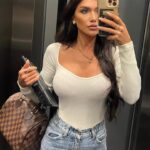 Jéssica Belcost Instagram - O final de semana foi bem light por aqui… 😅 E aí?