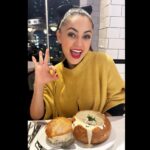 Jéssica Segura Instagram - • Si vienes a SF no te puedes perder cenar o comer en @crabhouse39 está delicioso o no @adrian.pous ? • si se pudo aunque ya no llegamos al postre 😬😬😬 • #deli #crab #paw #delicious #sf #sanfrancisco #restaurant #food #foodporn #photo #couple #birthday