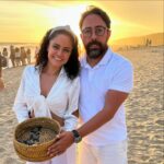 Jéssica Segura Instagram - Te amo barbas! • Gracias por ponerle sabor al caldo, por reír , por abrazarme, por caminar conmigo pero sobre todo por crecer conmigo y por ayudarme a entender que el amor tiene muchos colores y formas y a amar y honrar nuestra historia • cuéntenme ¿qué parte de su historia de amor es su favorita? • #love #couple #sanvalentin #amor #14defebrero