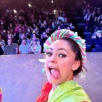 Jéssica Segura Instagram - Un lugar feliz! • El teatro me ha regalado tantas cosas bonitas, personajes, amigos, sonrisas, lágrimas,aplausos … • #teatro #actriz #actress #love #lovemyjob #friends ¿Me has visto en alguna obra de teatro?