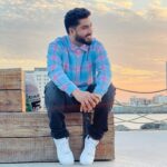 Jaani Instagram – Galat Aur sahi k Paar !!