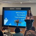 Jacinda Ardern Instagram - On my way to the airport for the last leg of the Australia trade mission. But first a recap on yesterday! We had a great business breakfast first thing where sustainability was the theme. Then it was off to meet the Premier of Victoria, Dan Andrews. Then a visit to Monash University to see the team who will be working with some of our kiwi businesses on product development for the Aussie market. And finally, a dinner last night to promote New Zealand food and beverage. Onto the next stop!
