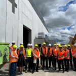 Jacinda Ardern Instagram - Up in West Auckland today visiting some of the new screen industry studio space we’ve helped support. Some fun facts: there are now 7900 employees in the Auckland screen sector, and that’s increasing at about 5% per year. That growth has been supported by a significant increase in studio space (from 5000sqm in 2014 to 42,100sqm in 2021) and 80% of those employed across this sector are medium to highly skilled workers. We have some really exciting new productions either here, or coming, and the trick will continue to be ensuring they help benefit and train our domestic workforce, and to see those numbers keep ticking up!
