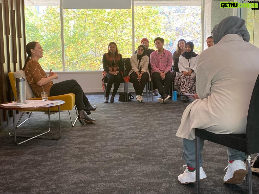 Jacinda Ardern Instagram - A real treat yesterday to visit AUT and meet members of the Indonesian Young Leaders Programme. Some amazing questions from leaders working on everything from conservation and biodiversity through to child protection and women’s empowerment. A humbling and lovely afternoon.