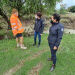 Jacinda Ardern Instagram – Some devastating scenes here on the East Coast today. In Tokomaru Bay this is the second time in less than a year that they’ve been hit by a severe weather event – everyone agrees this time it was worse. Massive effort is going into getting SH35 reinstated as quickly as possible. Mayoral relief funding has also been made available to support the clean up. But this on top of the pandemic really hitting Tairawhiti right now – it’s extremely tough. Another reason to keep working together as much as we can.