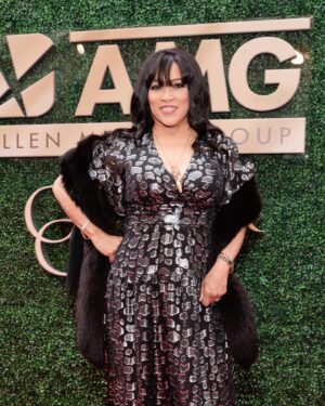 Jackée Harry Instagram - Had a BLAST at one of my favorite events of the year - @realbyronallen’s Oscar Gala benefiting @childrensla! ✨
