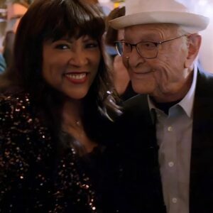 Jackée Harry Instagram - We lost a television pioneer. I’m so thankful to have been a part of the Norman Lear family. They just don’t make ‘em like him no more. 💔