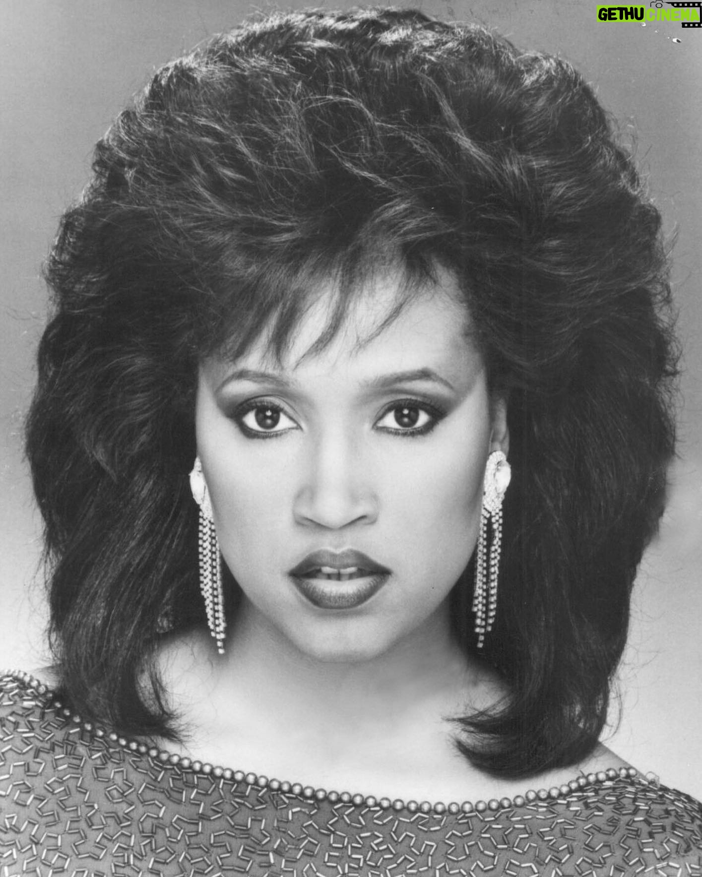 Jackée Harry - 3 Likes - Before #BlackHistoryMonth is over, here’s a bit of #BlackHerstory: It's 1988. Dangle earrings & massive wigs have me in a chokehold. I’d recently become the 1st black woman to win an Emmy for Best Supporting Actress in a Comedy so I took my sister, Brenda, to Paris to celebrate.
We were walking in front of the Arc de Triomphe on a gorgeous day and Brenda was being an unbelievable drag. She was begging me to go to Versailles and I couldn’t think of anything that sounded more BORING. “Go by yourself,” I said. “I don’t need to be bothered with you.” 💅🏾
Well, THAT set her off! She shouted: “You think ‘cause you’re a big Hollywood star you don’t need to act like a decent person or show a goddamn ounce of consideration for somebody else!” Then she reached out, tore my wig off, and ran away with it.
I cursed her up and down, child. I shouted after her, but it was too late. I was standing there, alone, no wig, my hair all a mess, right in front of the Arc de Fucking Triomphe. Mortified.
At my hotel, I changed my flight home so I wouldn’t have to fly with her, then I didn’t speak to her for an entire year. But her words stuck with me. I started watching myself, noticing how I was acting, and I realized she was right. 😕
I was a black girl in Hollywood, navigating a unique position alone. Cosby had won an Emmy. Robert Guillaume won. Isabel Sanford and Gail Fisherhad too. There were only four people on Earth who knew what I felt like, and I didn’t have their phone numbers. I went off the rails…
If I had a support system of black women who shared similar experiences or provided a sense of belonging, I might’ve navigated my situation differently. But I’m grateful I had another black woman, my sister, to hold me accountable for harmful behavior and a conceited attitude.
Black women, we have a long history of collective action and community building. Whether it’s organizing against racial discrimination and economic disparities, or as simple as helping someone get their ego in check. We have to keep looking out for each other because our collective strength is what’s going to raise us up, individually and as a community.
Now, go check on your sis. 💋