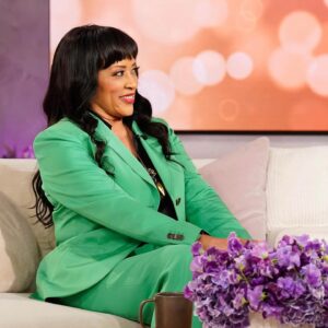 Jackée Harry Instagram - I had so much fun spilling the tea on the @jenniferhudsonshow!! ✨