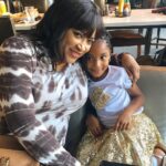 Jackée Harry Instagram - Empowering the next generation of women starts by extending a little kindness and imparting a bit of knowledge. Ladies, let's do our part to mentor these young girls and make sure they reach their full potential! ✊🏾