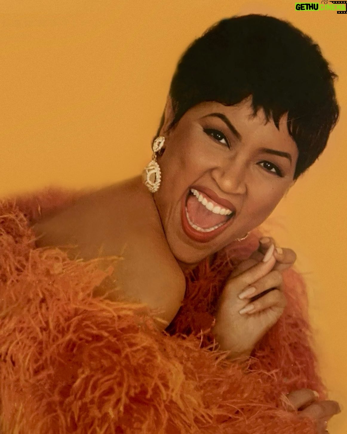 Jackée Harry - 3 Likes - Take note: 🔥 throwback pics MUST include a boa! 😝