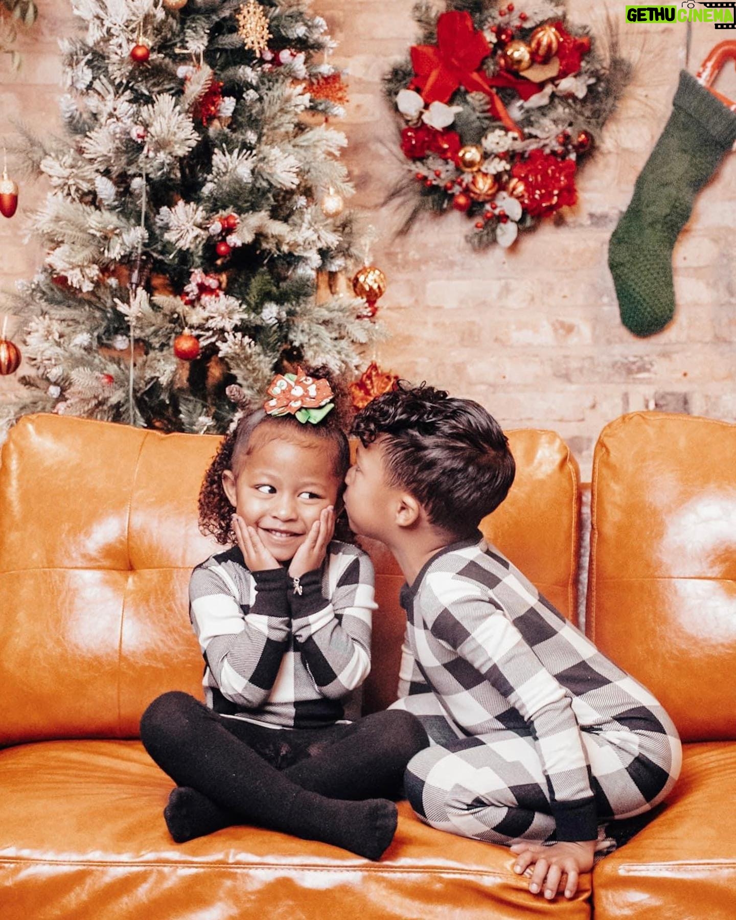 Jackée Harry - 3 Likes - Look at my precious grand babies! So so happy to have them celebrating here with us this year 🥰