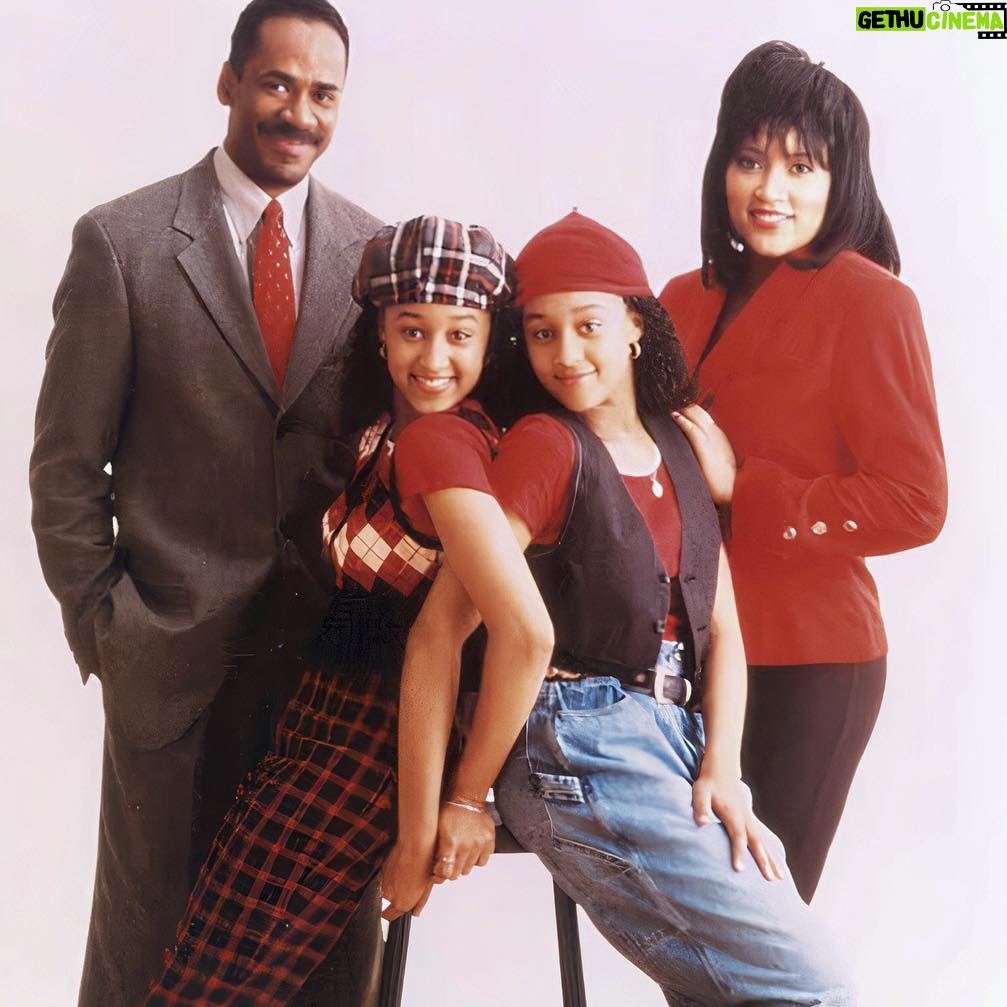 Jackée Harry - 3 Likes - Earlier this month, “Sister, Sister” turned 29!! 😳
Maybe we should do a lil’ somethin’ somethin’ to celebrate our big 3-0 next year? 👀
#ThrowbackThursday