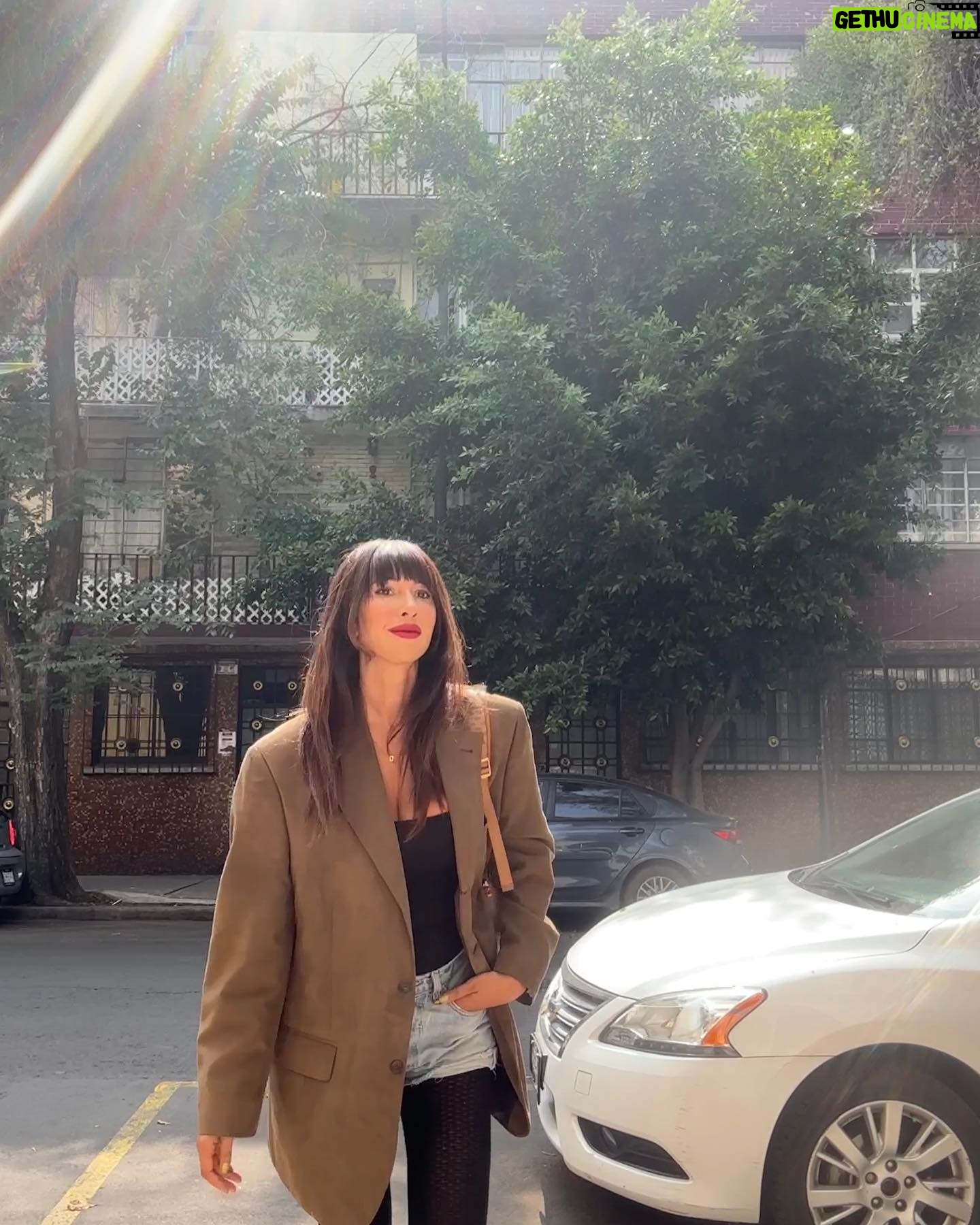 Jackie Cruz Instagram - Back to non mommy status. Música @jose_delaparra