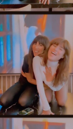 Jackie Cruz Instagram - I haven’t seen my beautiful Queen in 4 years. We have had our ups and down, but let me tell you @dianexguerrero is my ride or die. Te amo preciosa y gracias por verme en Bogotá nuestro amor sigue muy grande TQM my little D. We did a little dance for y’all. And more to come. Thank you for always supporting my music baby girl. Gracias por la increíble comida @sexytokyorooftop