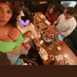 Jackie Cruz Instagram - Baby Mama Thick. Thank you guys for my beautiful Birthday messages. I spent the day with my two loves 👯‍♂️ . Me siento increíblemente bendecida de tener mis bebés y una familia que me ha enseñado ser la mejor mamá. Los amo. Gracias @zeppelindc for hosting an incredible sushi dinner.