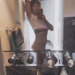 Jackie Cruz Instagram - Sexy legs. 🔥 #reels #reelsinstagram #reelsvideo