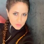 Jackie Guerrido Instagram - Aquí con mamá Africa en Roma! Le tomo solo 20 minutos 🥰 #latepost #italy #hairstyles #JackieG