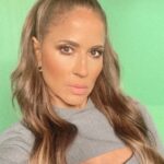 Jackie Guerrido Instagram – Aquí trabajando! 🥰 La mejor preparación para el mañana es hacer lo mejor que puedas hoy.. The best preparation for tomorrow is doing your best today.. #dreambig . ❤️