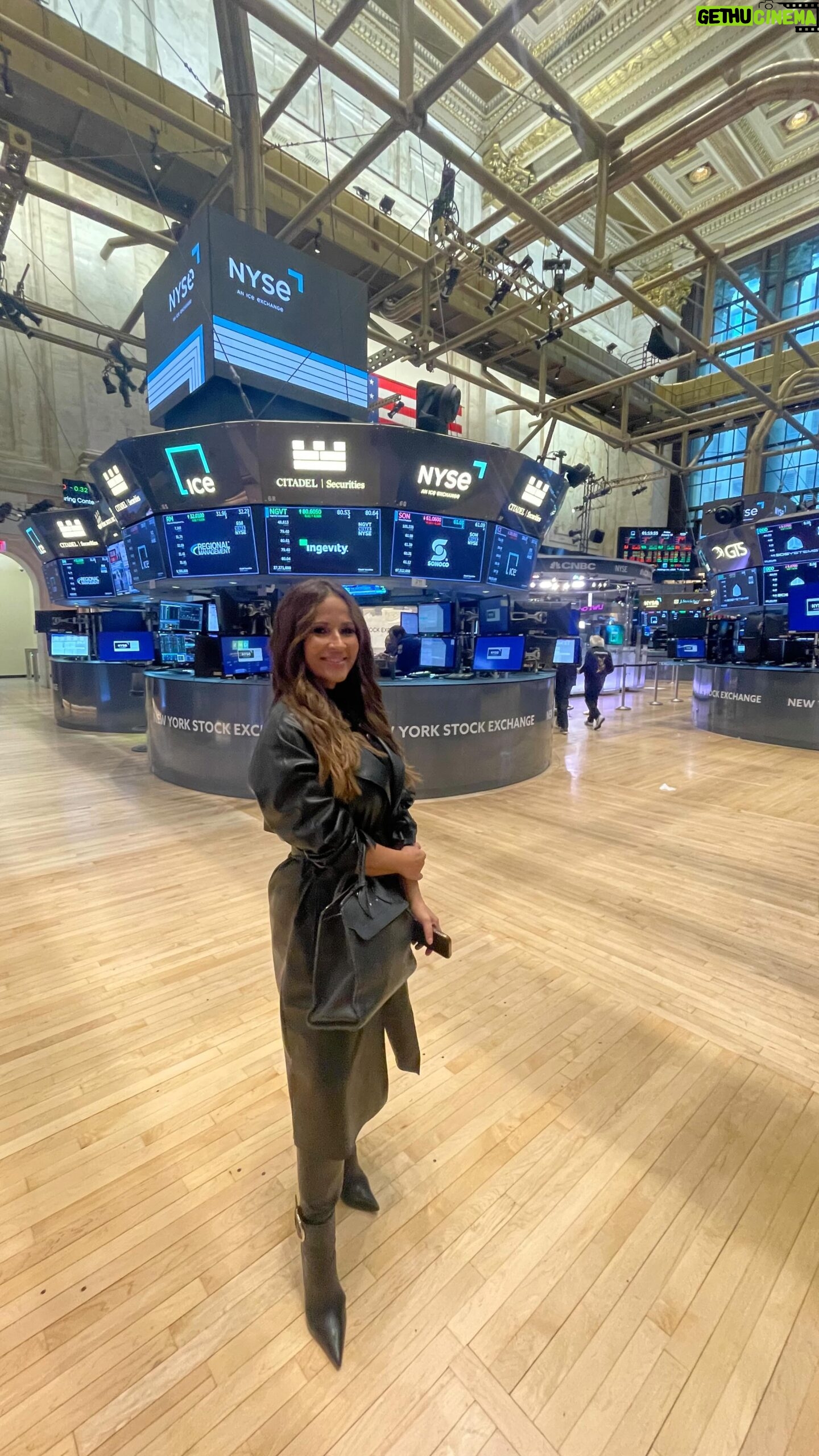Jackie Guerrido Instagram - Amazing day @nyse #wallstreet #nyse