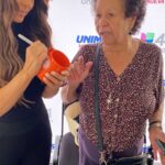 Jackie Guerrido Instagram - Disfruto mucho estar rodeada de mi gente. ¡Me encanto conocerlos! Gracias por siempre hacerme sentir muy querida aquí en casa NY!!! #migente #ustedes #Latinos #grateful #Bronxgirl @univisionny @x963fm
