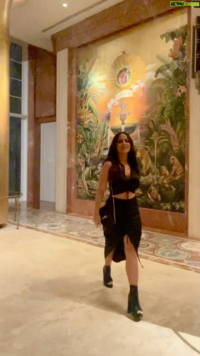 Jackie Guerrido - 9.4K Likes - Feliz fin de semana! ā¤ļø #wekend #goodvibes #journey #grateful #ootd #reels #happiness #JackieG