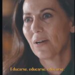 Jacqueline Bracamontes Instagram - Ameeeee!!!! ❤️❤️❤️ Ojoooo! Education, leer, formación! Eso nadie nos lo quita! 🤩
