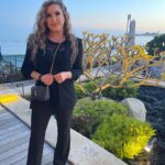 Jacqueline Laurita Instagram – Just two girls in the #malibu sun having fun! 👯‍♀️☀️Always the best time doing girl time with my dear friend @erriettelenasdesign 💕  I somehow can never take my photoshoots by friends seriously, but  here it is. 📸🤪 A little Rest and relaxation, mixed with a lot of fun and a lot of laughs is exactly what was needed. 🫶🏼👯‍♀️ (More videos and pictures from Malibu in my story )