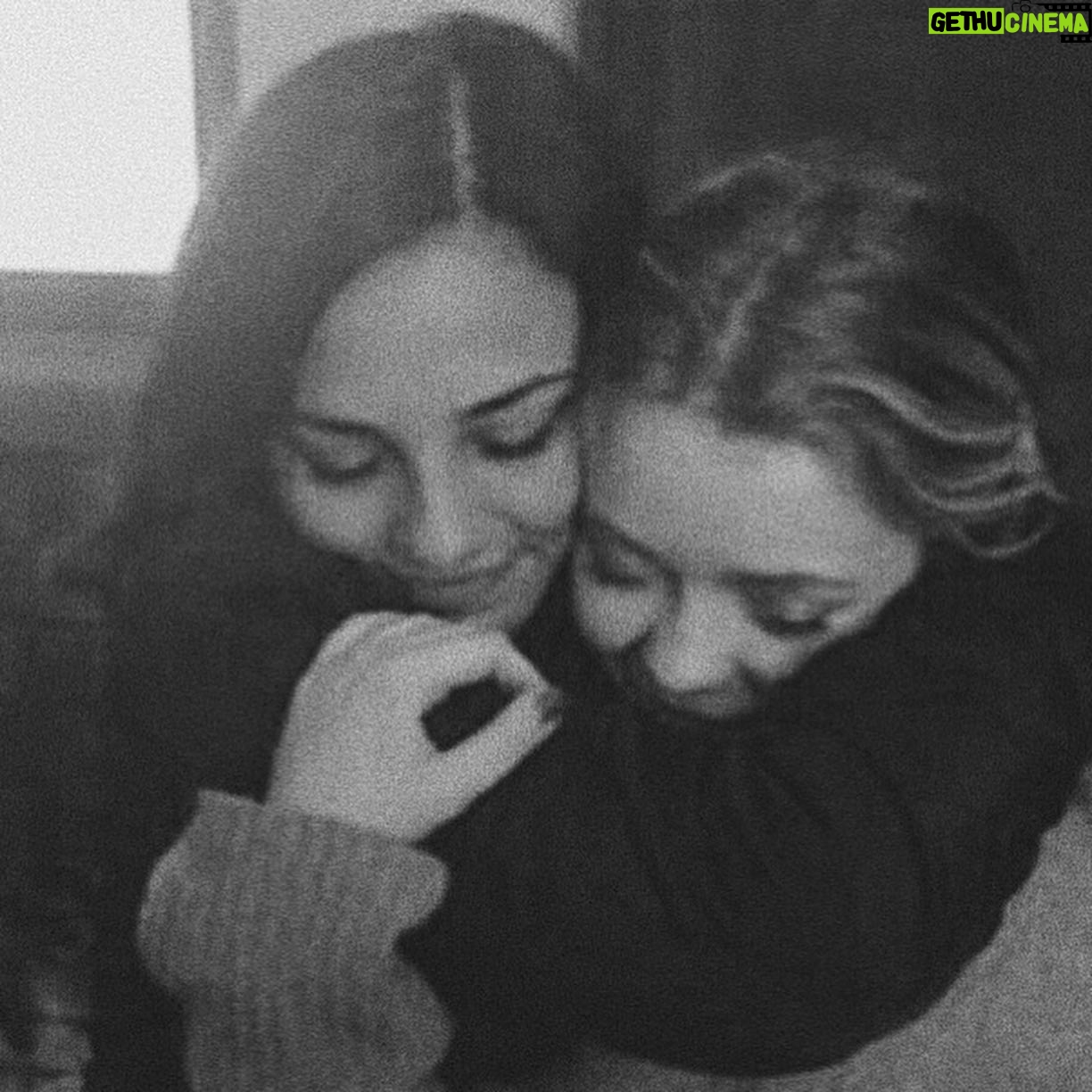 Jade Pettyjohn Instagram - In 2004 we were playing pirates and dancing with fairies and years later not much has changed. Growing up with you has been one of the most beautiful things I’ve experienced in this life. Love you forever, sis. Feliz cumpleaños !!! 🤍🏴☠️