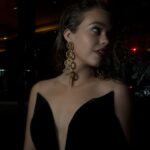 Jade Pettyjohn Instagram - A night with Kino 🎞️ Styled by @styledbyfranzy Dress @cristallini_official Bag @ramstiofficial Earrings @elisheva.and.constance Video: @juliet_holyfield