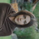 Jade Picon Instagram - quanto mais eu conheço o mundo mais eu me conheço 💫