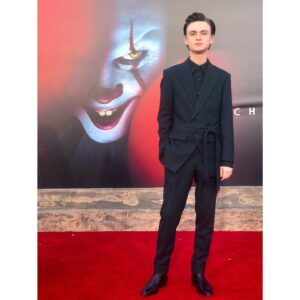 Jaeden Martell Instagram - @itmovieofficial premiere. An incredible finale to a long journey! I love everyone involved in making IT. Thank you and happy birthday to @andy_muschietti and thanks @dzojchen and @jeanneyangstyle for the beautiful suit.