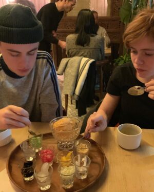 Jaeden Martell Instagram - Toronto cuisine?
