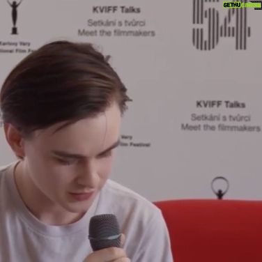 Jaeden Martell Instagram - Discussing the amazing work of @film2future at the #kviff54 talk.