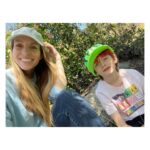 Jaime King Instagram - My hiking buddy, Mr. LT 💚💚 #GoodFriday @hooligandreamersproductions ❇️